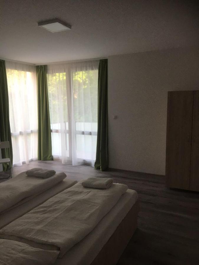 Apartmanhotel Baraton*** Balatonfured Ngoại thất bức ảnh