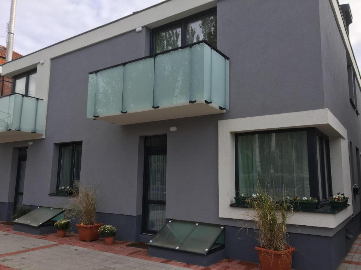 Apartmanhotel Baraton*** Balatonfured Ngoại thất bức ảnh